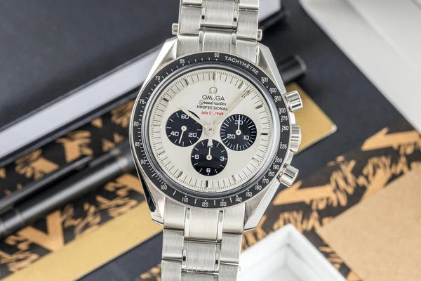 OMEGA Speedmaster Moonwatch