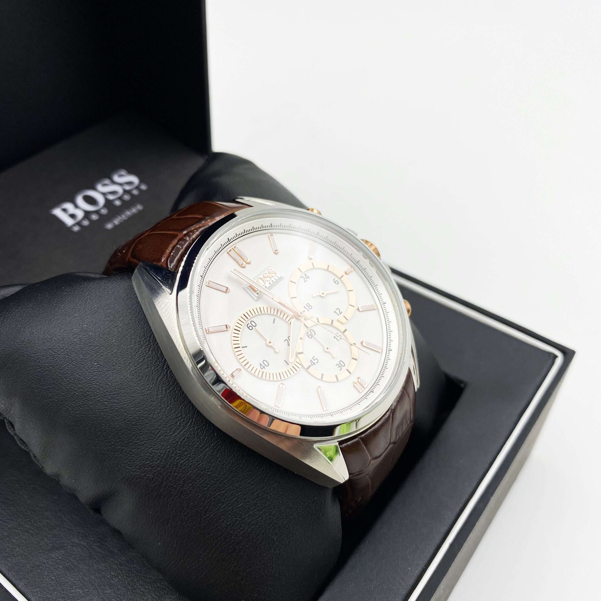 Montre HUGO BOSS  cuir marron